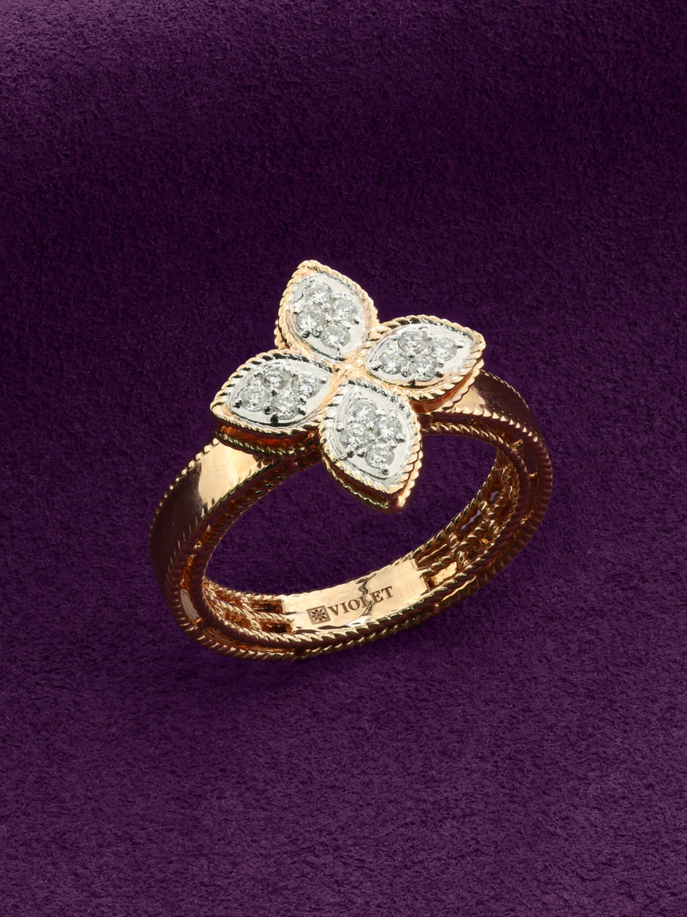 Кольцо из красного золота 585 пробы c бриллиантами