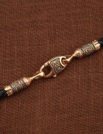 Гайтан из золота c кожаным шнурком