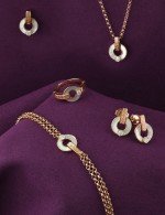 Серьги из золота c бриллиантами и перламутром