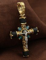 Крест из лимонного золота c ониксом и жадеитом