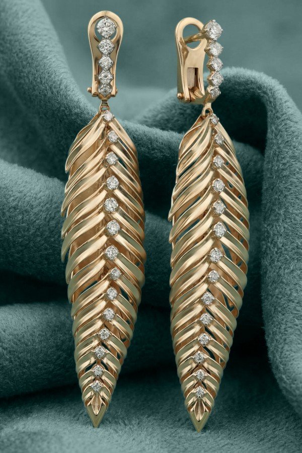 Серьги из золота c бриллиантами