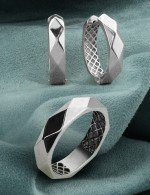 Кольцо из белого золота