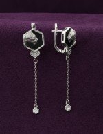 Серьги из белого золота c бриллиантами и ониксом