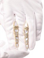 Серьги из лимонного золота c бриллиантами и перламутром