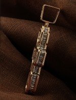 Крест из золота c ониксом