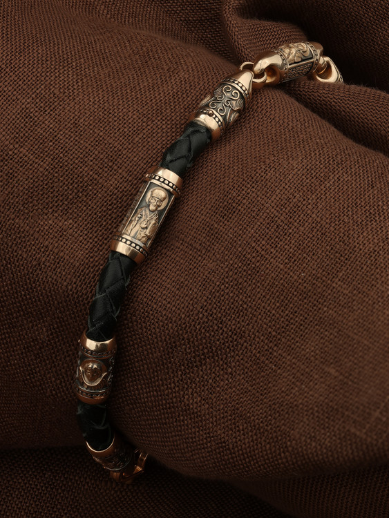 Браслет-шнурок из красного золота 585 пробы c кожаным шнурком