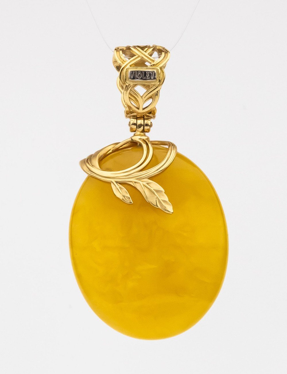 Подвеска из лимонного золота c росписным янтарём