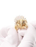 Кольцо из лимонного золота c эмалью и жемчугом