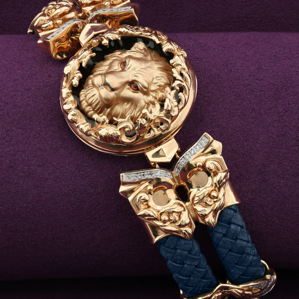 Браслет из красного золота 585 пробы c эмалью, бриллиантами, кожаным шнурком и ониксом