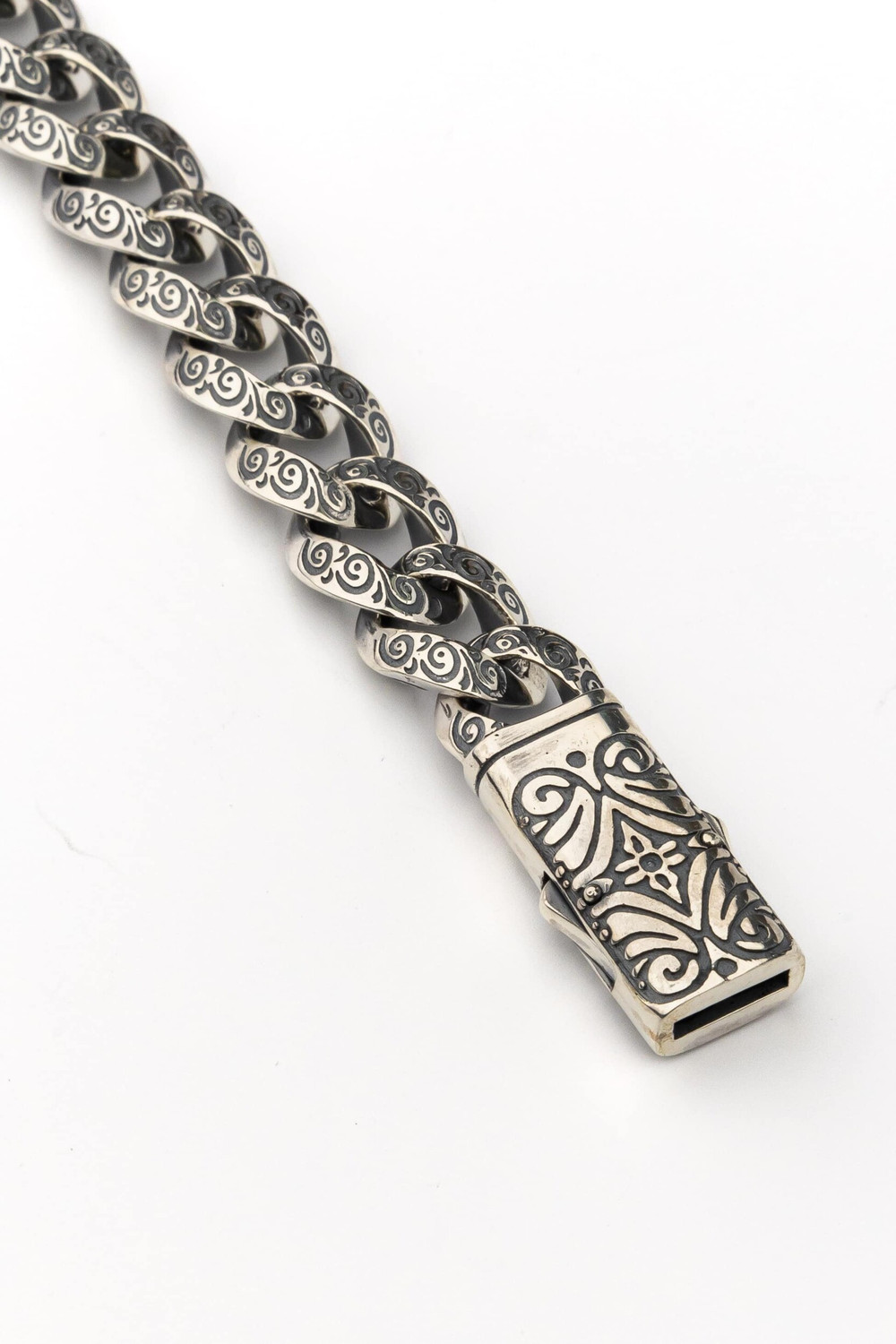 Браслет из серебра 925 пробы и золота 750 пробы c бриллиантами и рубином