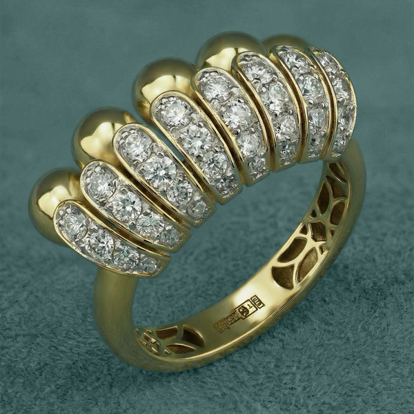 Кольцо из лимонного золота 585 пробы c бриллиантами