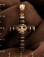 Крест из золота c ониксом