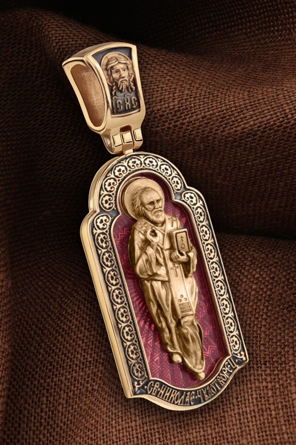 Образок из золота c эмалью