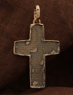 Крест из золота