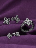 Серьги из белого золота c бриллиантами