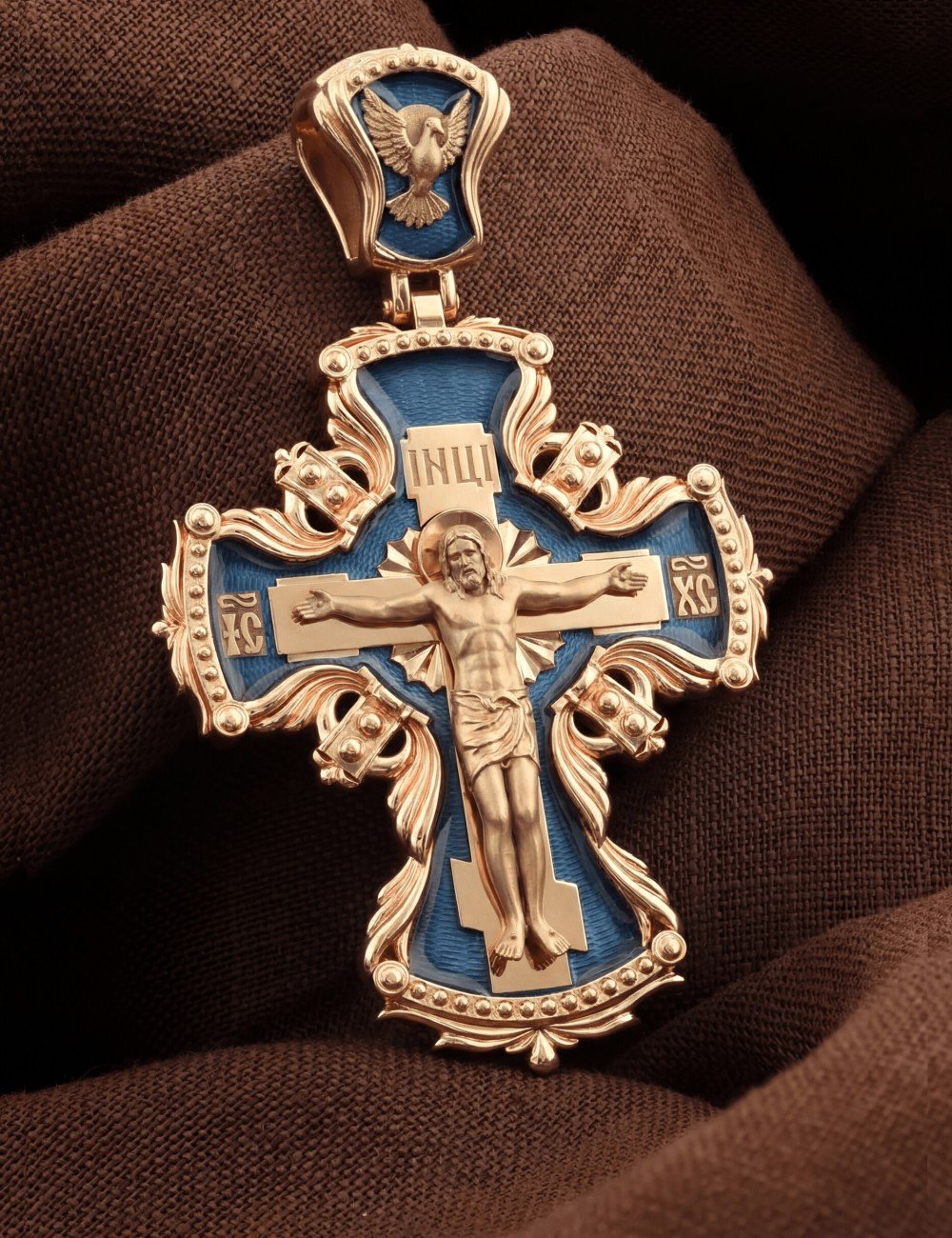 Крест из золота c эмалью