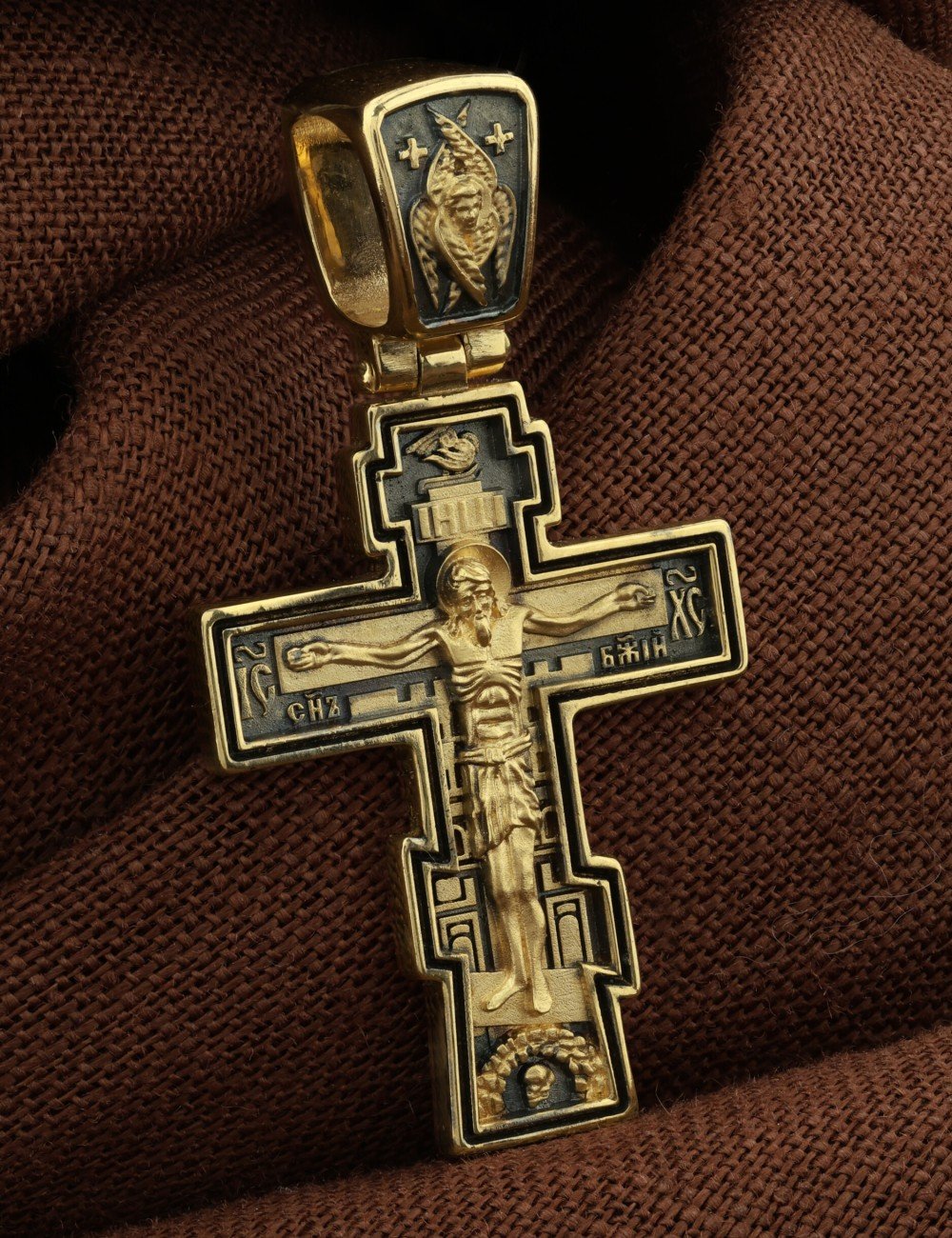 Крест из лимонного золота