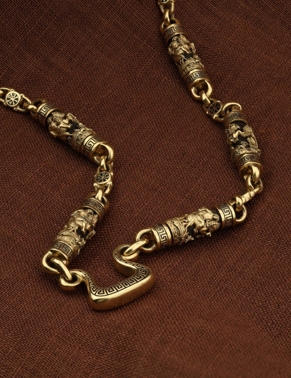 Цепь из лимонного золота c эмалью и эбеновым деревом