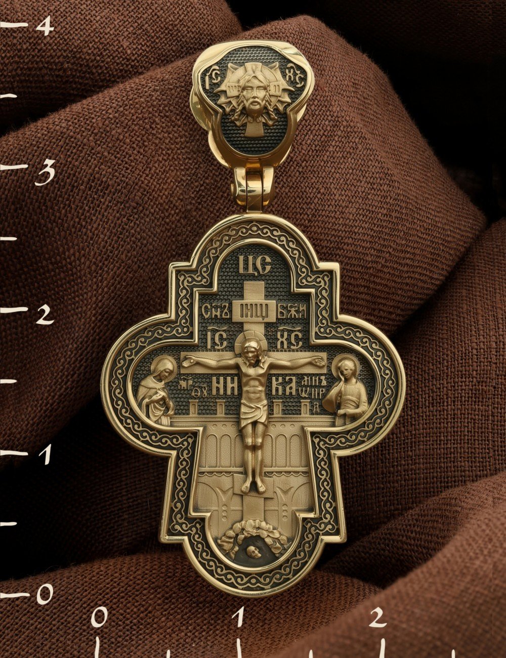 Крест из лимонного золота