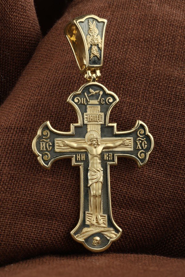 Крест из лимонного золота