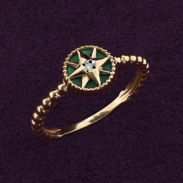 Кольцо из красного золота 585 пробы c бриллиантами и малахитом