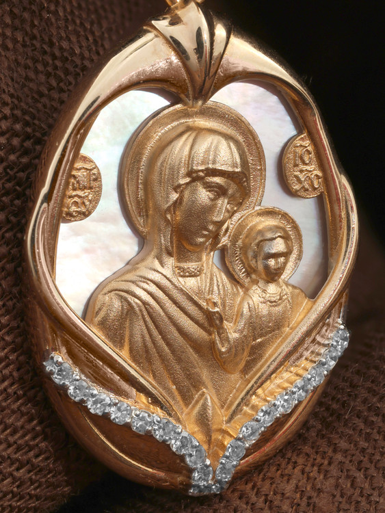 Нательная икона из красного золота 585 пробы c бриллиантами и перламутром