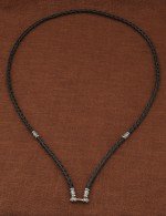 Гайтан из белого золота c кожаным шнурком