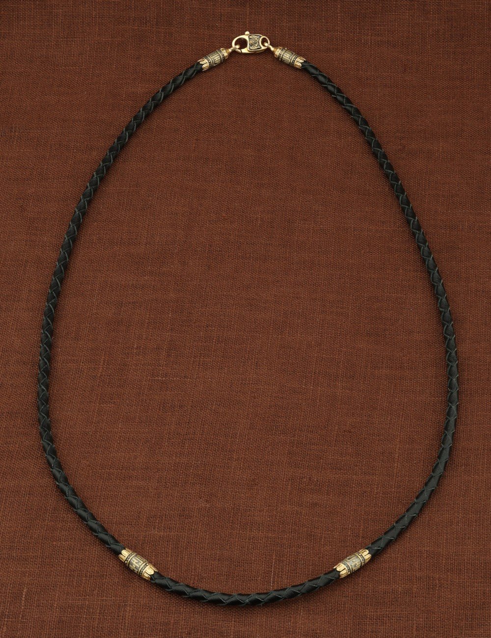 Гайтан из лимонного золота c кожаным шнурком