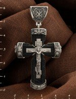 Крест из белого золота c эбеновым деревом