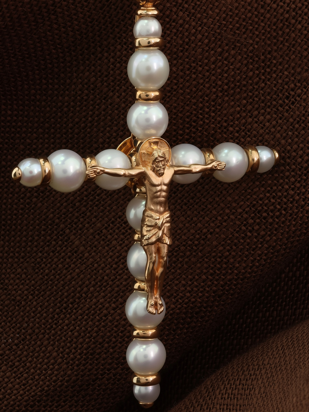 Крест из красного золота 585 пробы c жемчугом