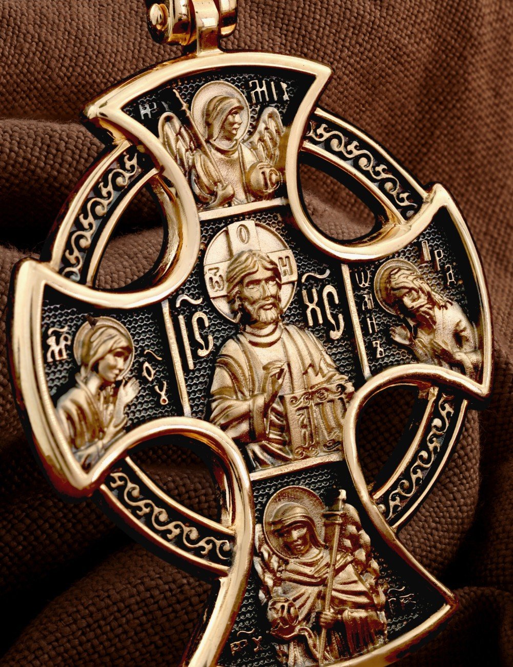 Крест из золота