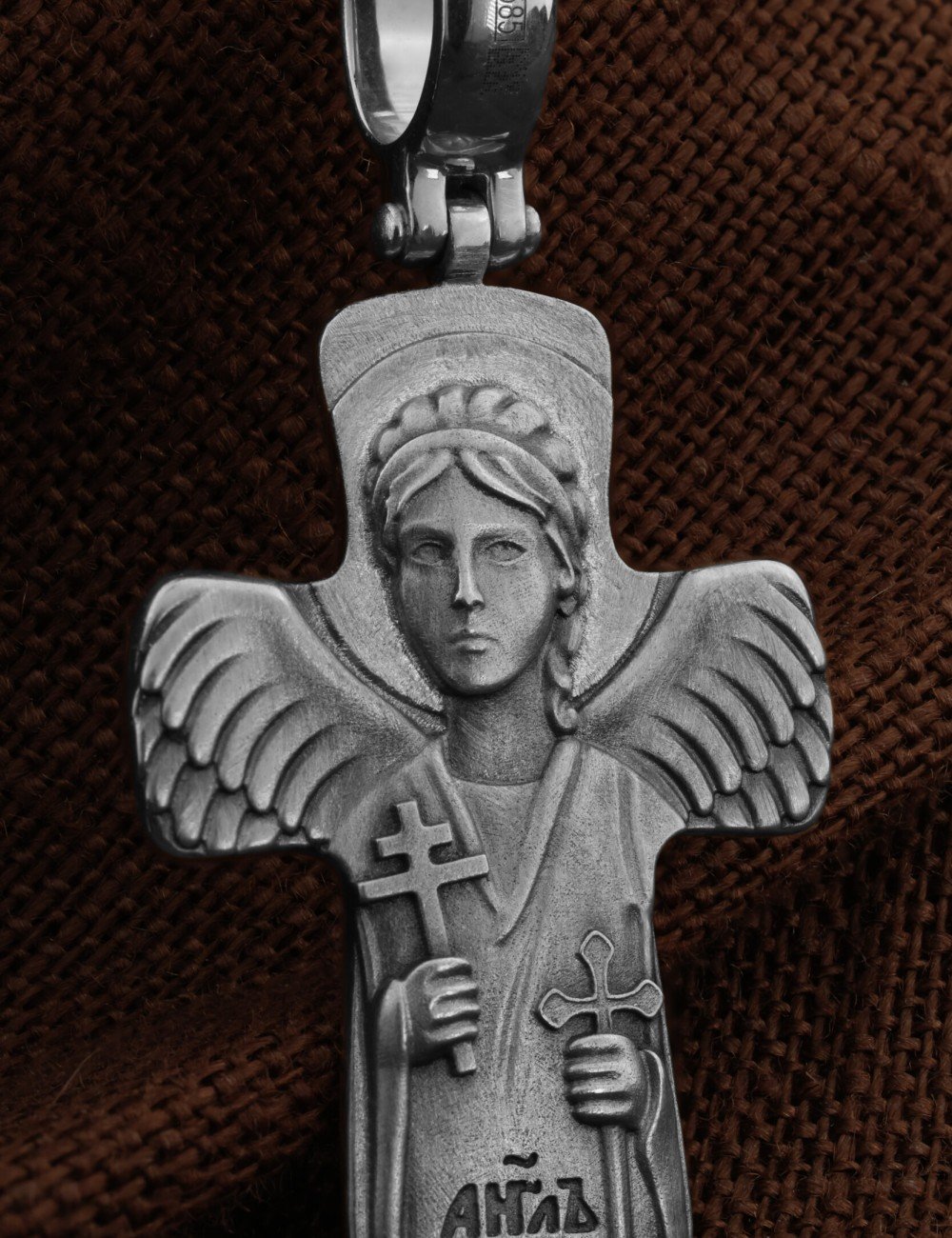 Крест из белого золота