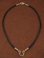 Гайтан из лимонного золота c кожаным шнурком