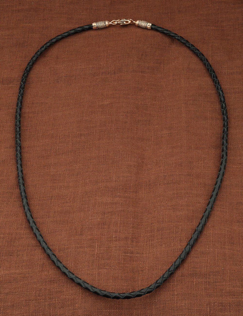 Гайтан из золота c кожаным шнурком