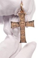 Крест из золота
