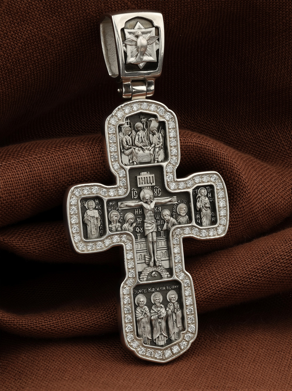 Крест из белого золота 585 пробы c бриллиантами