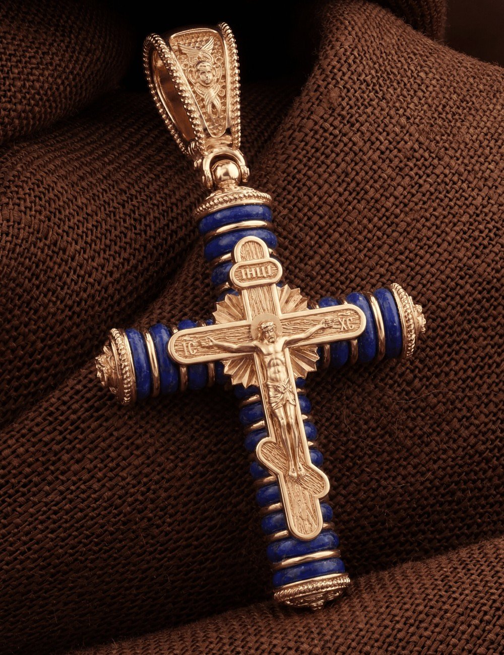 Крест из золота c лазуритом