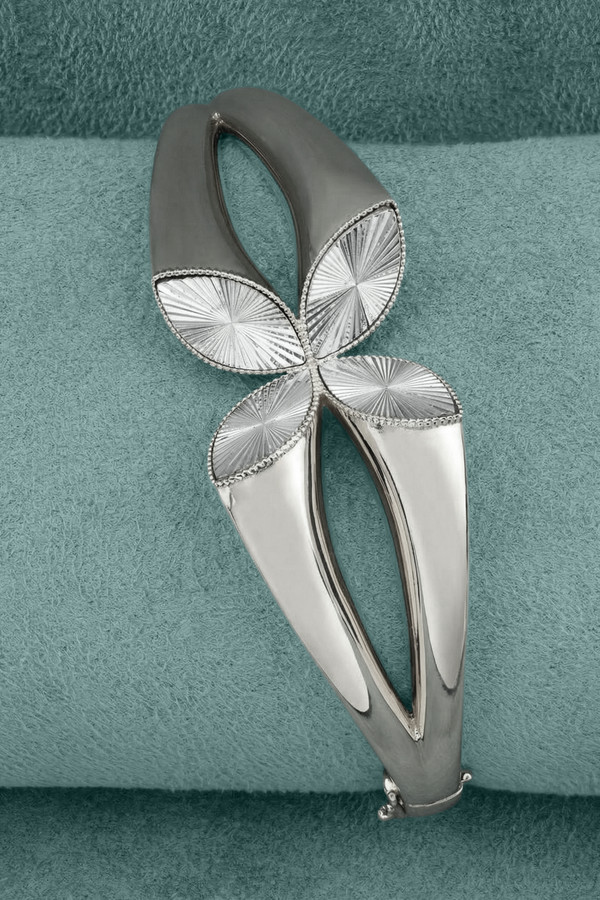 Браслет из белого золота 585 пробы c рубином