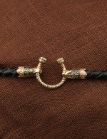 Гайтан из золота c кожаным шнурком