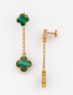 Серьги из золота c малахитом