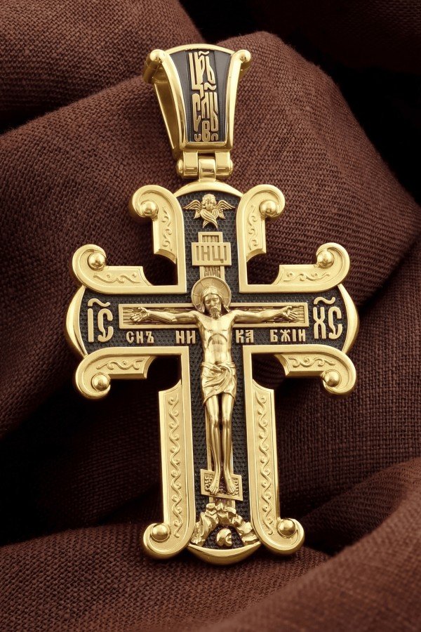 Крест из лимонного золота