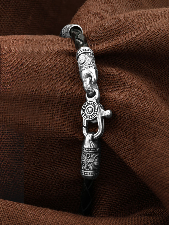 Браслет-шнурок из белого золота 585 пробы c кожаным шнурком