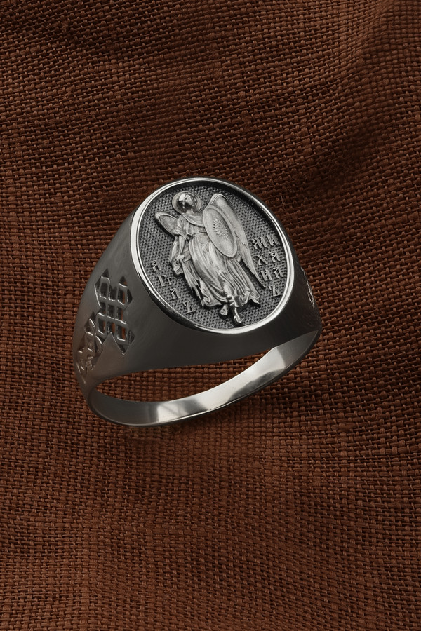 Кольцо из белого золота 585 пробы