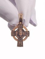 Крест из золота