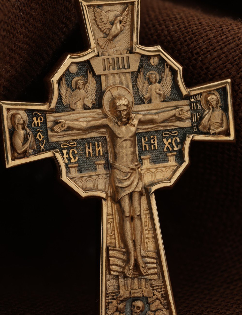 Крест из золота