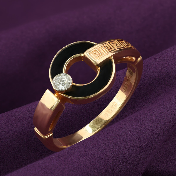 Кольцо из красного золота 585 пробы c бриллиантами и ониксом