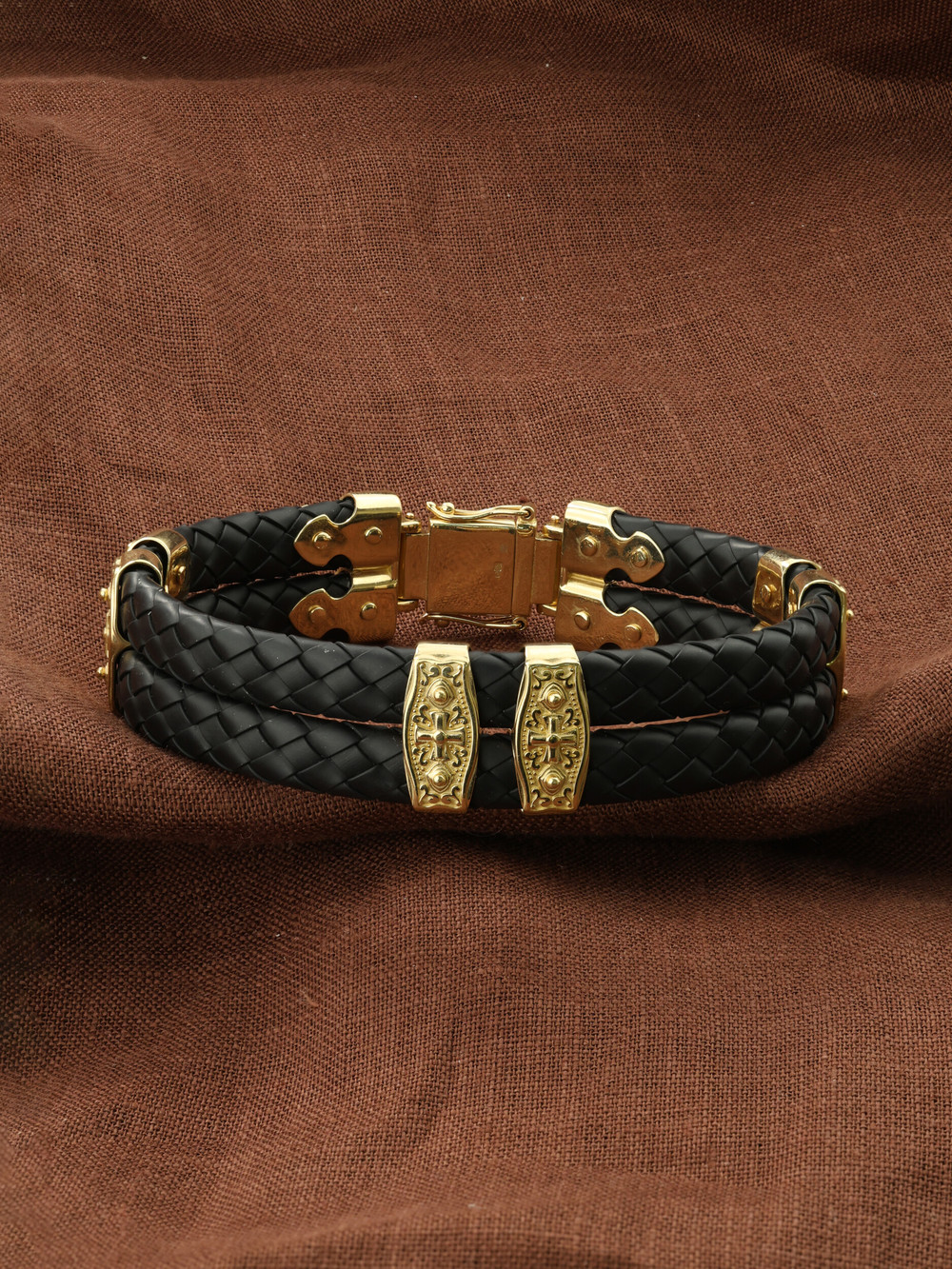 Браслет из красного золота 585 пробы c шнурком