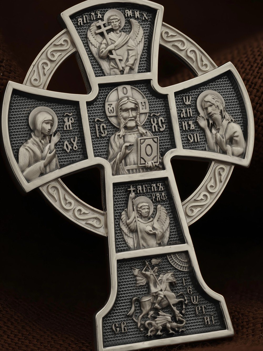 Крест из белого золота